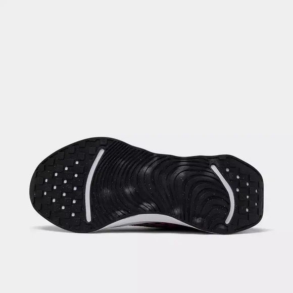 Women's NIKE MOTIVA Running Shoes - Black/Fireberry-Metallic Gold - Picture 12 of 12